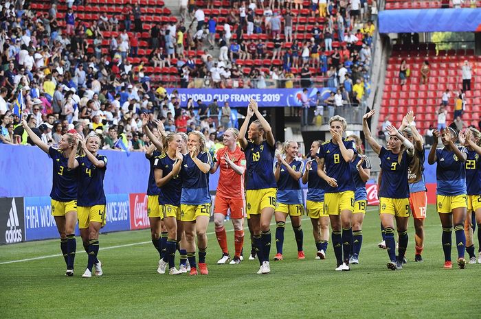 Para pemain Timnas Wanita Swedia merayakan kemenangan kontra Jerman di Piala Dunia Wanita 2019.