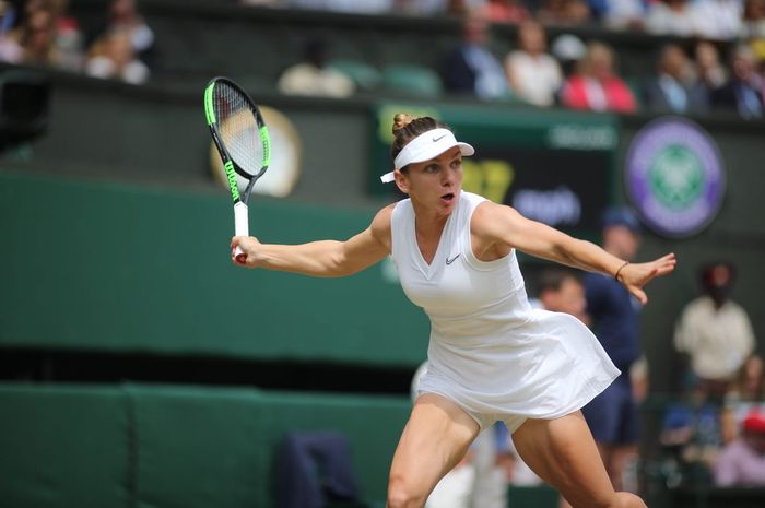 Simona Halep (Rumania) kala tampil pada partai final nomor tunggal putri Wimbledon 2019, Sabtu (13/7/2019)