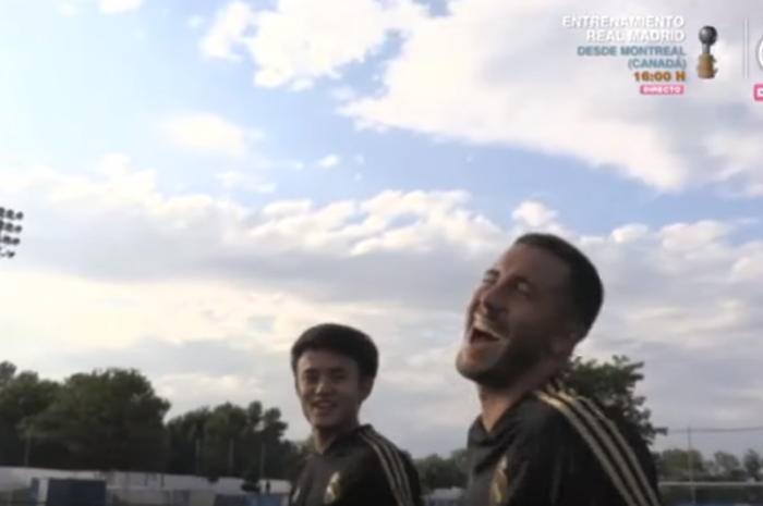 Dua pemain baru Real Madrid, Takefusa Kubo dan Eden Hazard bertemu di lapangan latihan ketika menjalani tur pramusim di Montreal, Kanada.