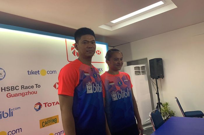 Pasangan ganda campuran Indonesia, Praveen Jordan/Melati Daeva Oktavianti, pada konferensi pers usai pertandingan Indonesia Open 2019 di Istora Senayan, Jakarta, Selasa (16/7/2019).