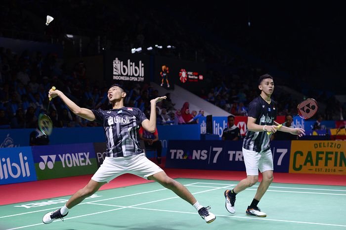 Pasangan ganda putra Indonesia, Fajar Alfian/Muhammad Rian Ardianto, bertanding pada babak kedua Indonesia Open 2019 di Istora Senayan, Jakarta, Kamis (18/7/2019).