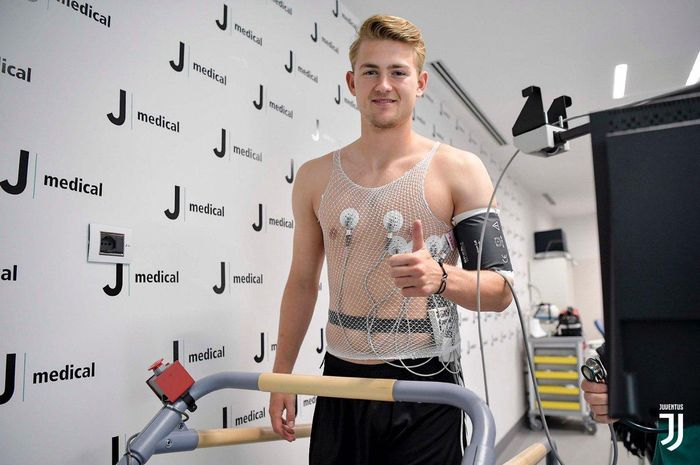 Matthijs de Ligt tes medis di pusat kesehatan Juventus, J-Medical, 17 Juli 2019.