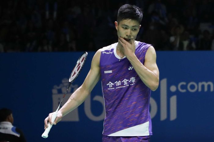 Pebulu tangkis asal Taiwan, Chou Tien Chen, tampil pada babak perempat final Indonesia Open 2019 di Istora Senayan, Jakarta, Jumat (19/7/2019).