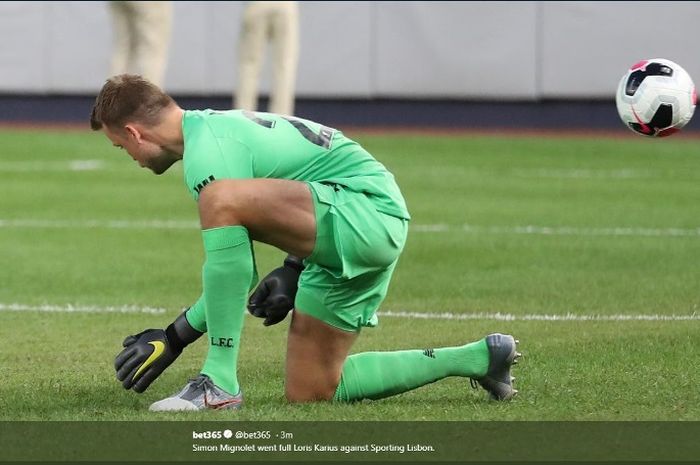 Blunder kiper Liverpool, Simon Mignolet, dalam laga pramusim melawan Sporting CP pada Kamis (25/7/2019) pagi WIB.