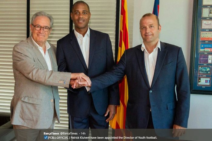 Mantan penyerang Barcelona, Patrick Kluivert, resmi ditunjuk sebagai direktur akademi La Masia yang baru selama dua tahun.