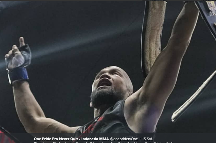 Theodorus Ginting menjadi juara nasional baru kelas welter One Pride MMA, Sabtu (27/7/2019).