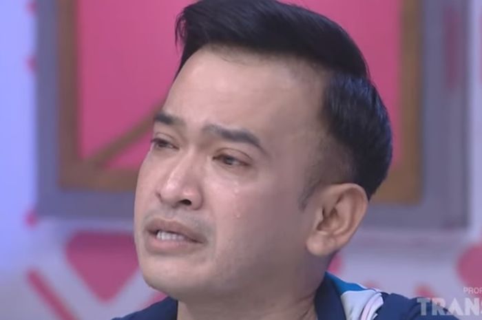 Ruben Onsu menangis