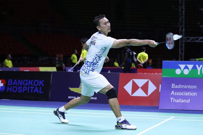 Pebulu tangkis tunggal putra Indonesia, Sony Dwi Kuncoro, saat turun pada pertandingan kualifikasi Thailand Open 2019, Selasa (30/7/2019).