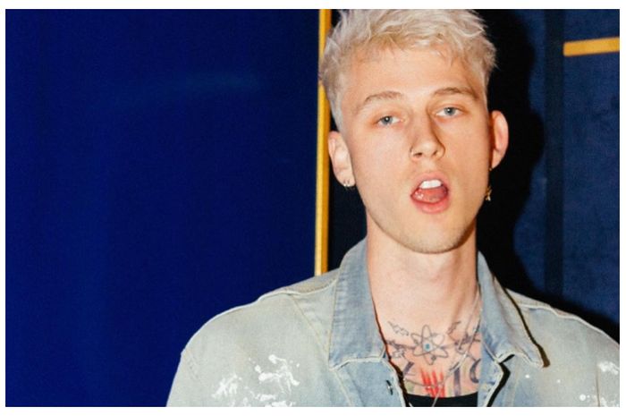 Hormati Hari Raya Idul Adha, Machine Gun Kelly Bersedia Hormati Hari Raya Idul Adha, Machine Gun Kelly Bersedia