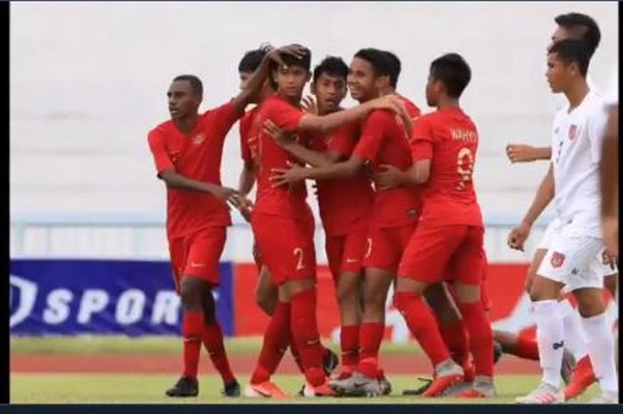 Timnas U-15 Indonesia saat mencetak gol ke gawang Myanmar pada fase grup Piala AFF U-15 2019.