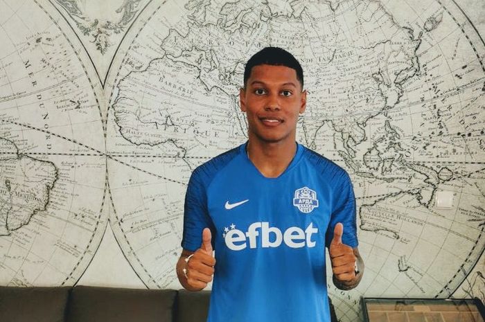 Pemain keturunan Indonesia Darren Sidoel saat diperkenalkan oleh FC Arda Kardzhali pada hari Jumat (8/8/2019).