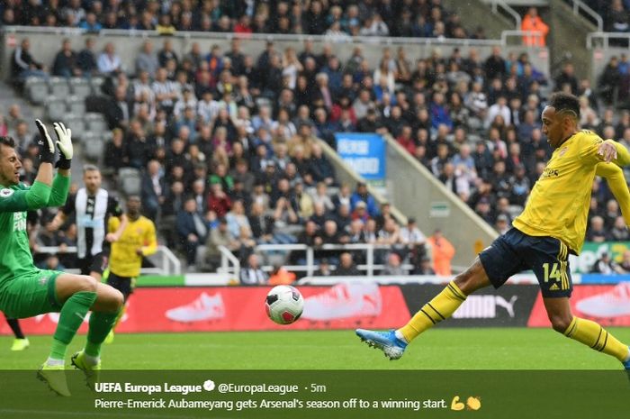 Striker Arsenal, Pierre-Emerick Aubameyang, sukses mencetak gol kemenangan bagi tim atas Newcastle United pada pekan perdana Liga Inggris 2019-2020 di Saint James Park, Minggu (11/8/2019).