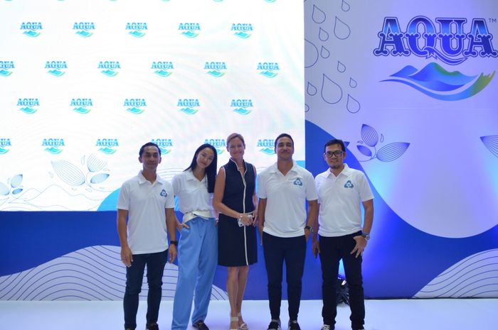 Grid Daur Gerakan Bijak Berplastik, Danone AQUA Perkenalkan Botol 100% Daur Ulang ...