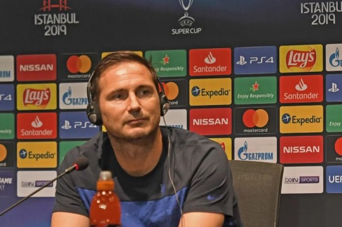 Frank Lampard dalam sesi konferensi pers persiapan Piala Super Eropa antara Liverpool vs Chelsea.