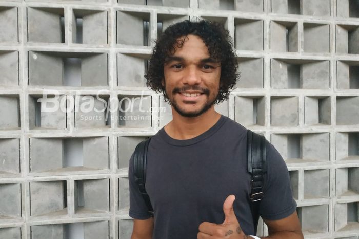 Gelandang asing Kalteng Putra, Hedipo Gustavo, saat ditemui BolaSport.com seusai laga kontra Persija Jakarta di Stadion Madya, Jakarta, Selasa (20/8/2019).