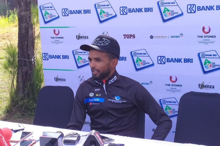 Metkel Eyob, tim Terengganu INC TSG Cycling (Malaysia) sukses menjadi juara etape keempat Tour d'Indonesia 2019 yang melewati rute Jember - Banyuwangi, Kamis (22/8/2019