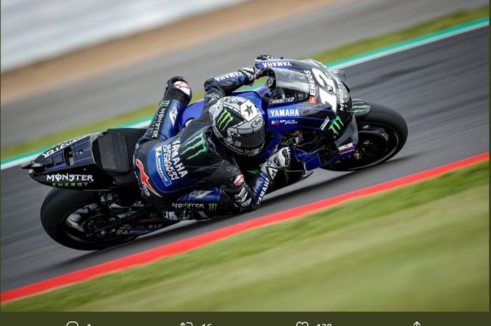 Aksi pembalap Monster Energy Yamaha, Maverick Vinales, saat sesi latihan MotoGP Inggris 2019 Jumat (23/8/2019).