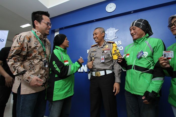 Kerja Sama Dengan Polda Metro Jaya, Kini Bayar SIM Bisa ...