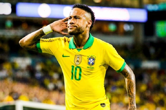 Neymar mencetak satu gol saat melawan Kolombia pada partai persahabatan. 