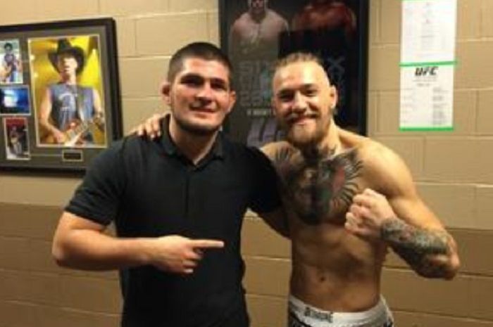 Khabib dan McGregor pernah akrab.