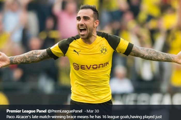 Penyerang Borussia Dortmund, Paco Alcacer.