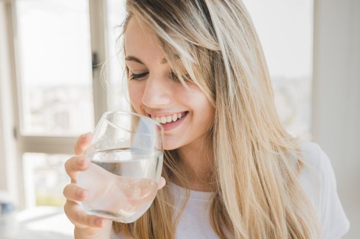 Minum Air Hangat Saat Hamil Muda - Seputar Minuman