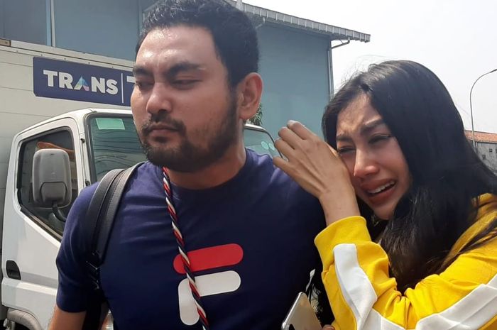 Pamela Safitri bersama manajernya, Jevangga saat ditemui Grid.ID di kawasan Tendean, Jakarta Selatan, Rabu (25/9/2019).