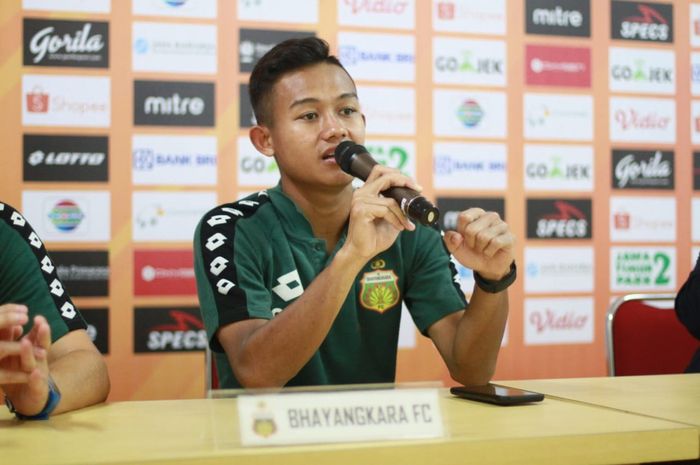 Pemain Bhayangkara FC, Sani Rizki Fauzi saat memberikan keterangan pers seusai laga kontra Borneo FC, pada pekan ke-20 Liga 1 2019 di Stadion Patriot Chandrabhaga, Kota Bekasi, Minggu (22/9/2019).