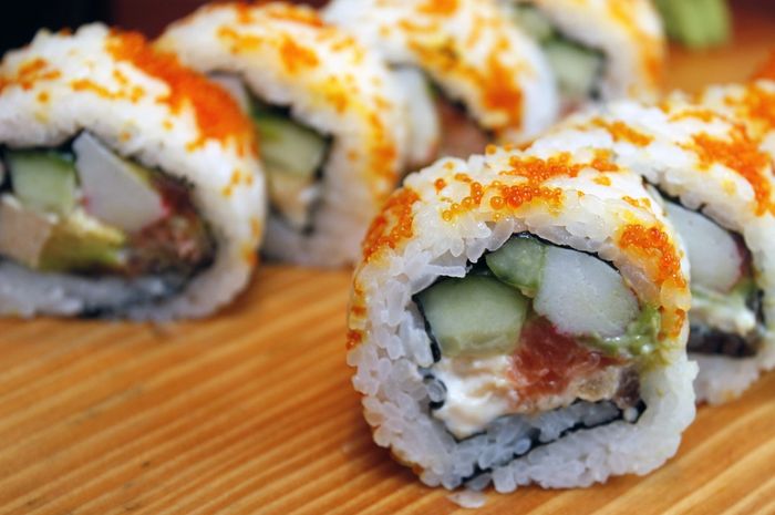 Sushi California Roll Bukan Dibuat di California Ataupun Jepang, lo! Bobo