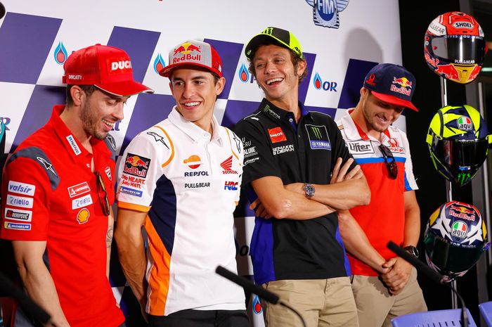 Andrea Dovizioso (Ducati), Marc Marquez (Repsol Honda), Valentino Rossi (Monster Energy Yamaha), dan Jack Miller (Pramac Racing) dalam konferensi pers jelang MotoGP Thailand, Kamis (3/10/2019).