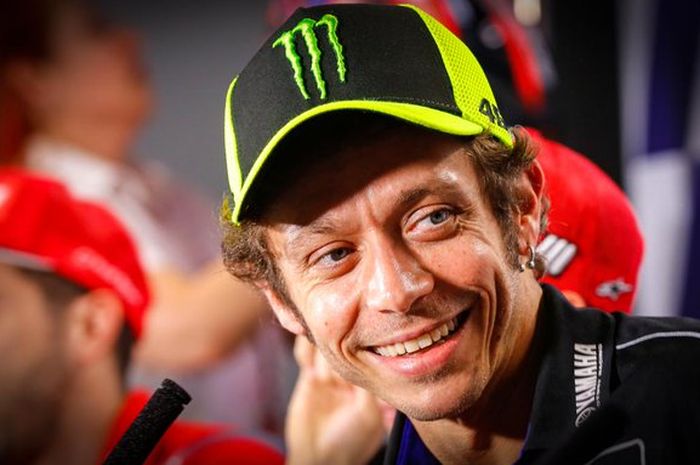 Valentino Rossi di MotoGP 2020 ganti crew chief dari Silvano Galbusera dengan Davide Munoz selain faktor usia juga ditugasi mengepalai tim tes Yamaha Eropa