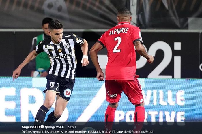 Bek kiri SCO Angers, Rayan Ait Nouri, dikabarkan menjadi incaran Juventus dan Paris Saint-Germain.