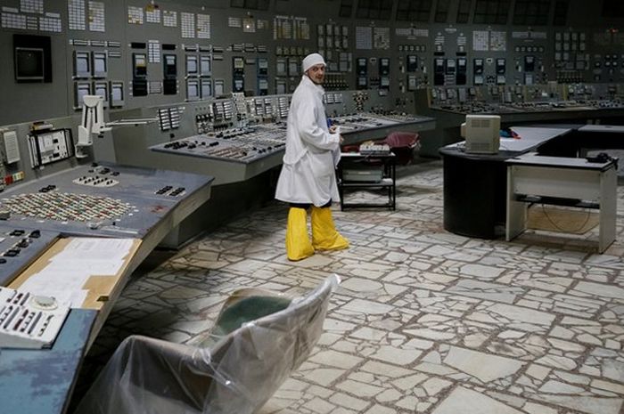 Ruang Kendali Reaktor Nuklir Chernobyl Boleh Dikunjungi ...