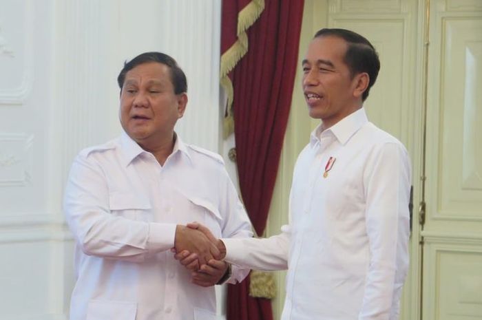 Presiden Joko Widodo bertemu Ketua Umum Partai Gerindra Prabowo Subianto, di Istana Kepresidenan, Jakarta, Jumat (11/10/2019). 