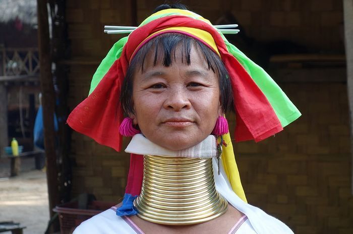 Cincin Leher  Panjang  Wanita Suku  Kayan Myanmar Bukan 