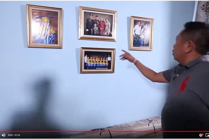 Kenang Mendiang Istri Dan Perjuangannya Pertama Kali Merantau di Jakarta, Artis Ini Beli Rumah Kontrakan yang Dulu Ia Sewa Rp 150 Ribu/Bulan