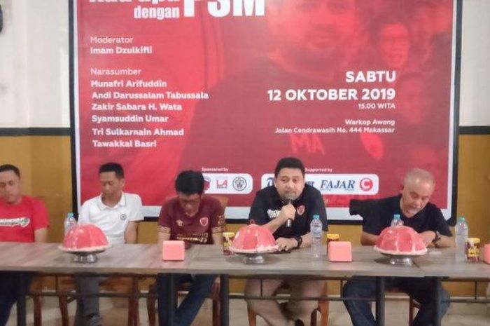 CEO PSM Makassar, Munafri Arifuddin (kedua dari kanan), saat menjadi salah satu pembicara dalam diskusi publik 'Ada Apa dengan PSM' di Kota Makassar pada Sabtu (12/10/2019).