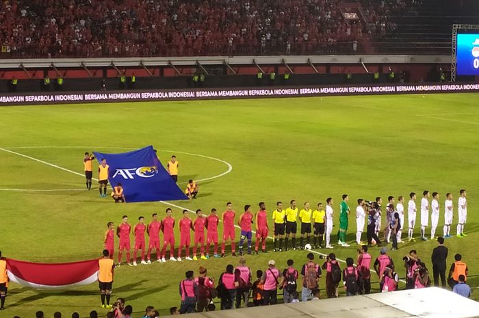 Timnas Indonesia menjamu timnas Vietnam di Stadion Kapten I Wayan Dipta, Gianyar, Selasa (15/10/2019.