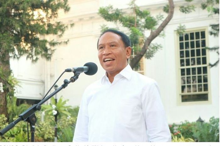 Politisi Golkar Zainudin Amali usai bertemu Presiden Joko Widodo membicarakan posisi menteri(KOMPAS.com/RAKHMAT NUR HAKIM)  Artikel ini telah tayang di Kompas.com dengan judul 