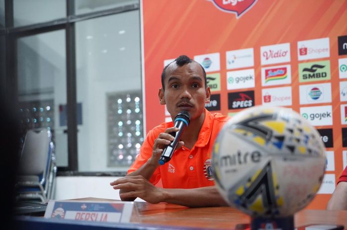 Pemain Persija Jakarta, Riko Simajuntak, dalam konferensi pers jelang laga melawan PSS Sleman di pekan ke-24 Liga 1 2019, Rabu (23/10/2019).