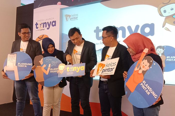 Fitur Tanya dari Kelas Pintar Membantu agar Tak Kesulitan Kerjakan PR