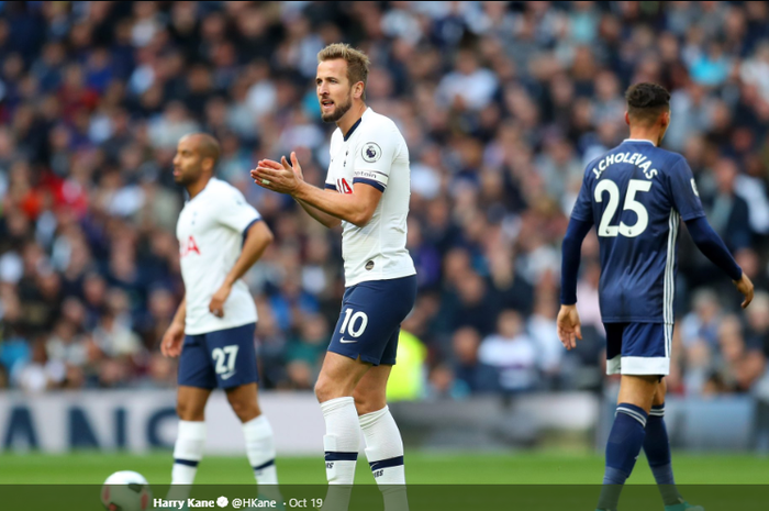 Kapten Tottenham Hotspurs, Harry Kane sedang menyemangati rekan-rekannya pada laga melawan Watford (19/10/2019)