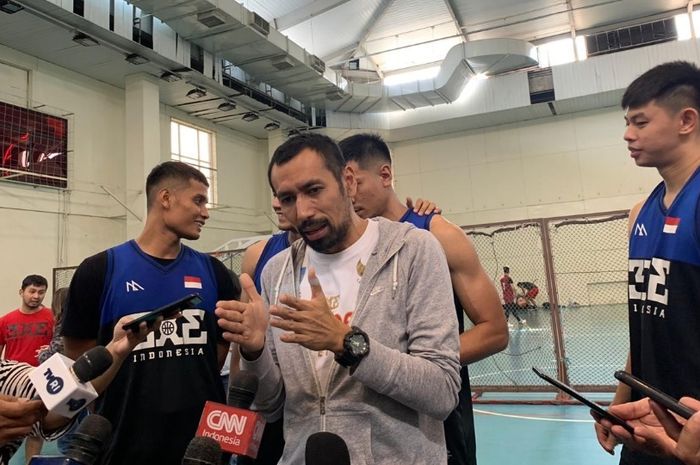 Pelatih tim 3x3 putra SEA Games 2019, Ali Budimansyah, saat bertemu wartawan di Lapangan Basket STC Senayan, Jakarta, Kamis (31/10/2019).