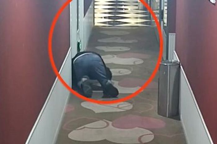 Pria iseng rekam suara adegan ranjang tamu hotel