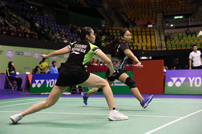 Pasangan ganda putri Indonesia, Ni Ketut Mahadewi Istarani/Tania oktaviani kusumah saat bertanding pada turnamen Hong Kong Open 2019, Selasa (12/11/2019)