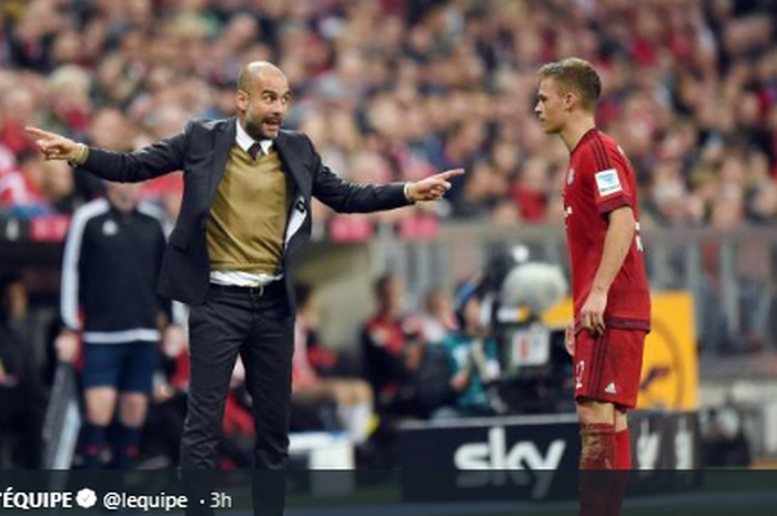 Pep Guardiola (Kiri) dan Joshua Kimmich saat masih membela Bayern Muenchen.