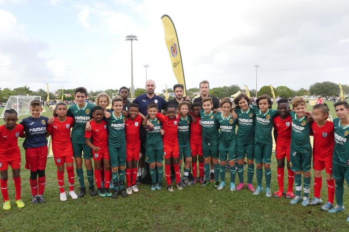 Para pemain muda yang menghadiri Yellow Cup di Miami, Florida, pada November 2019.