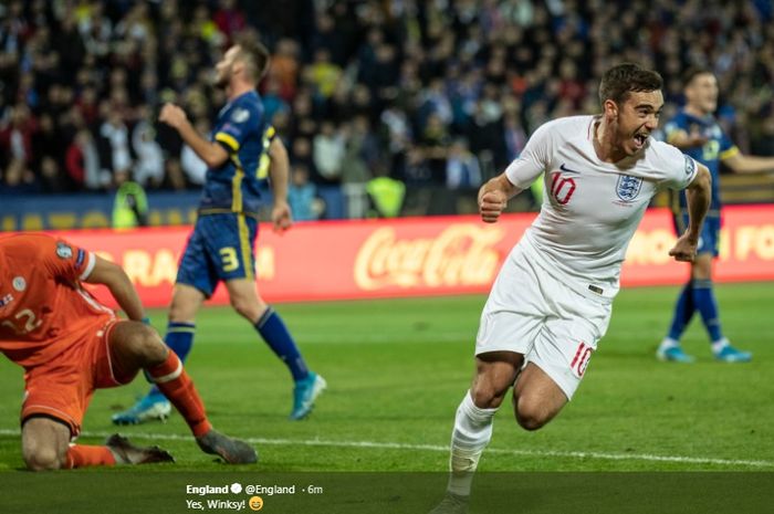 Pemain tengah timnas Inggris, Harry Winks, sukses mencetak gol pembuka bagi timnya kala menghadapi timnas Kosovo dalam lanjutan pertandingan Kualifikasi Euro 2020, Minggu (17/11/2019).