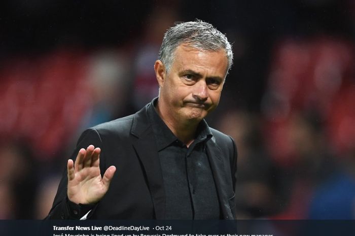 Ekspresi Jose Mourinho dalam satu laga   di Lig Inggris ketika masih melatih Manchester United.