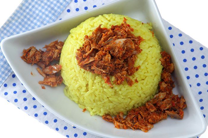 Nasi Kuning Abon Cakalang